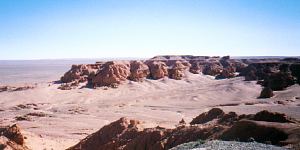 [バヤン・ザク風景]